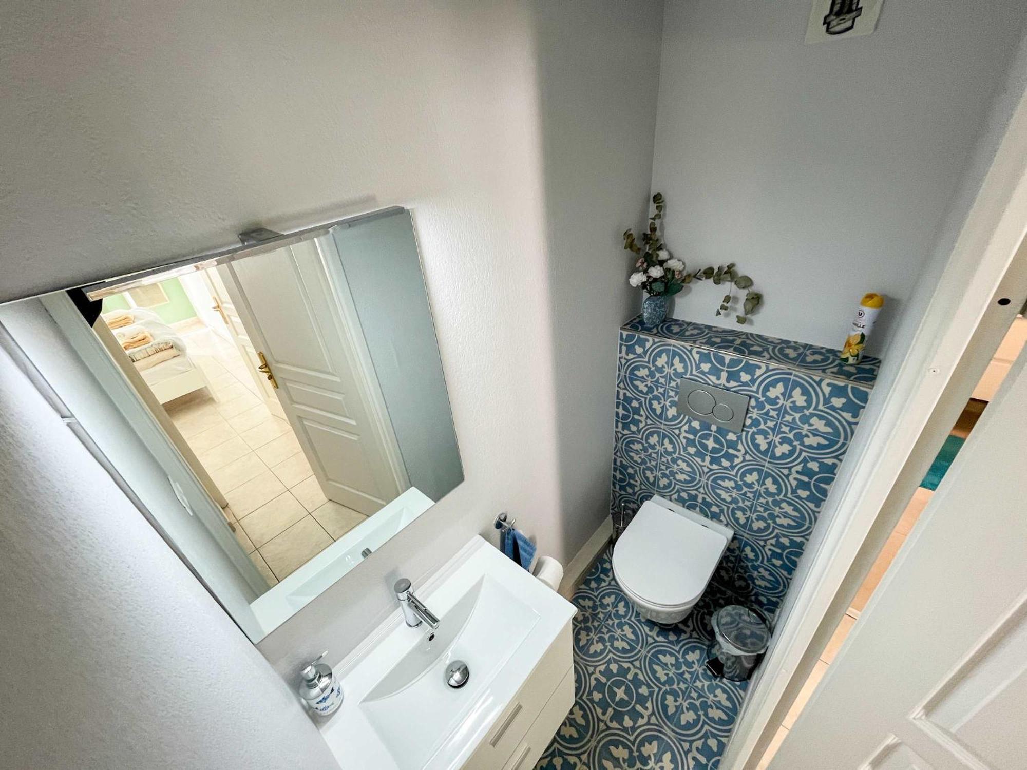 Risso - One Bedroom With Pool, Newly Renovated In Spring 2024 Nice Exteriér fotografie